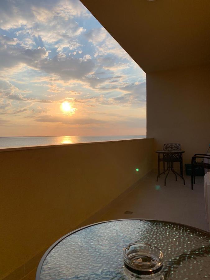 Sunrise Holiday Apartment - Mamaia Nord ナボダリ エクステリア 写真